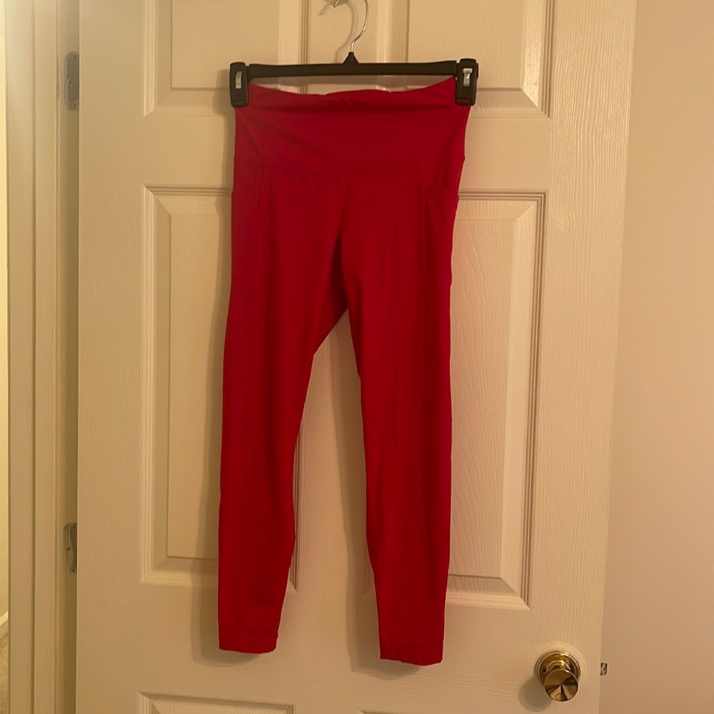 Red leggings w/ pockets